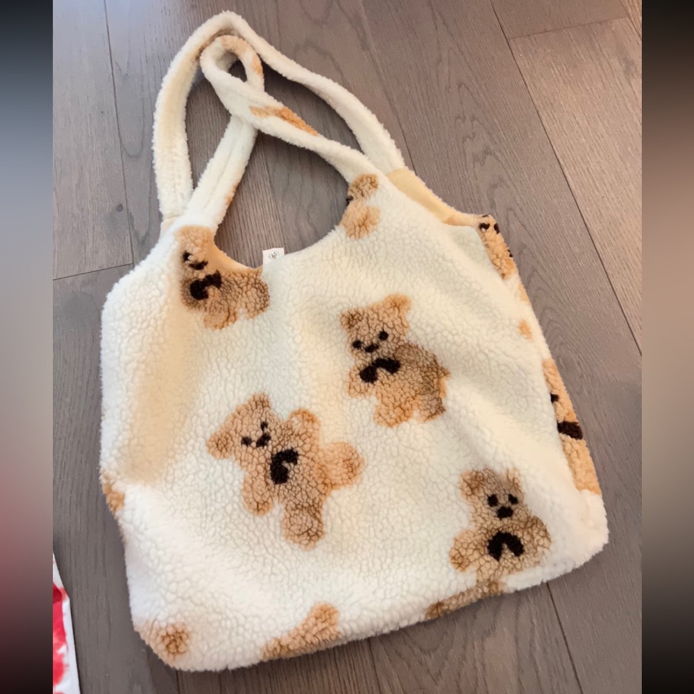 faux shearling tote bag
